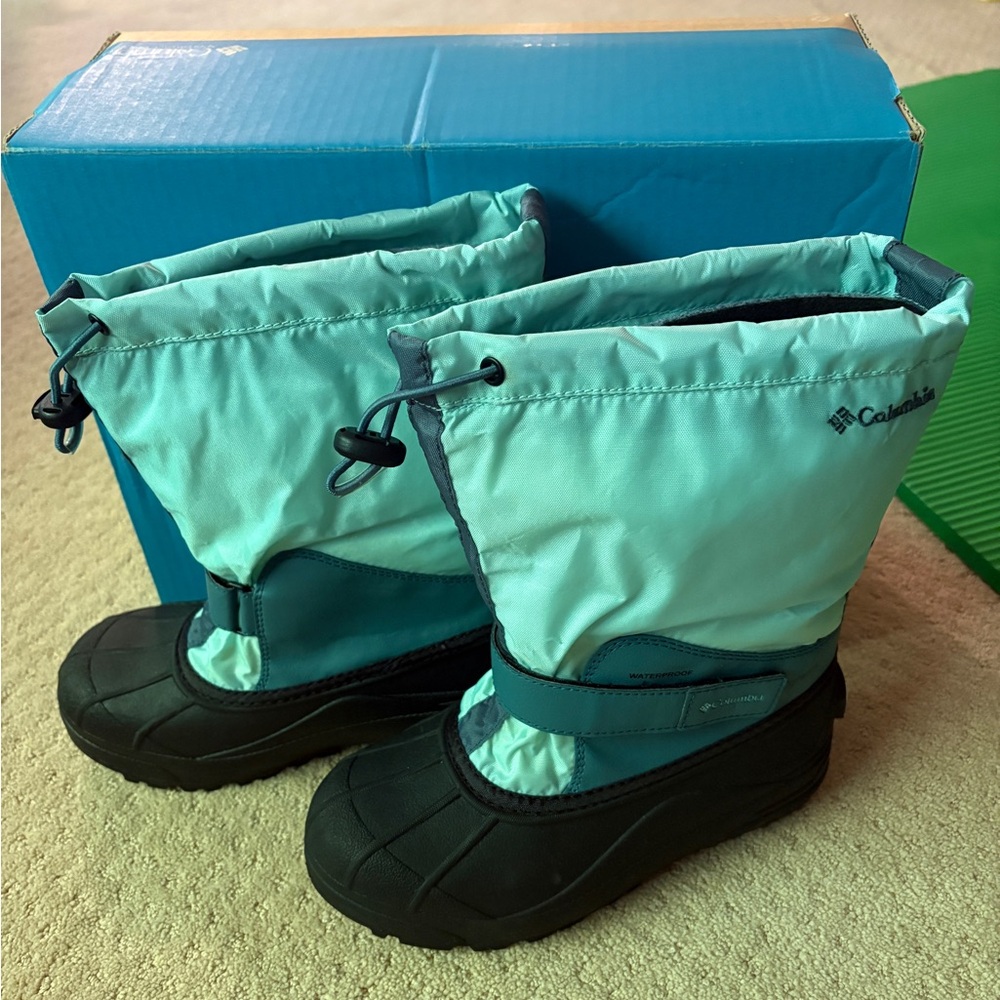 Girls snow boots